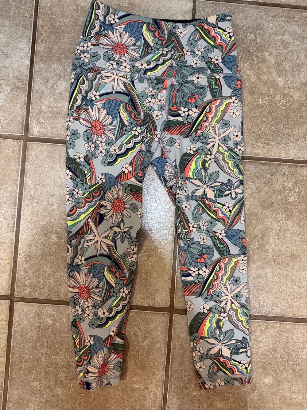 Victoria’s Secret Floral Print Leggings in Blue and Multicolor